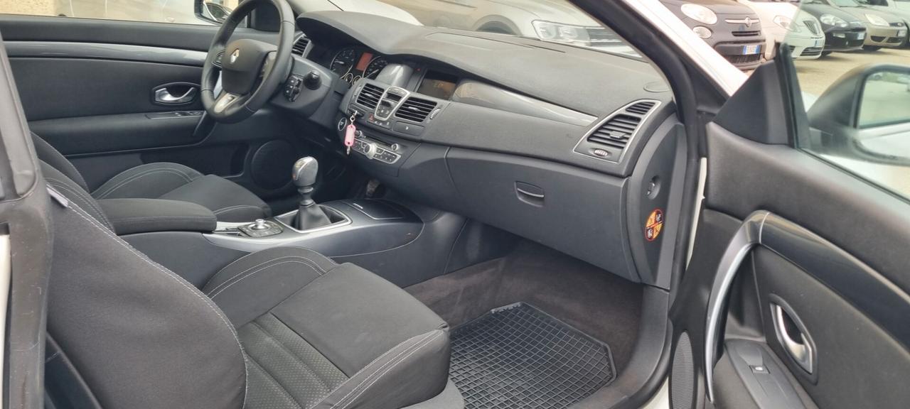Renault Laguna Coupé 2.0 dCi 150CV Wave Edition