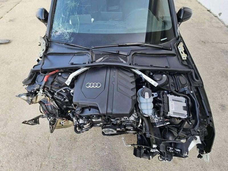 Audi A4 Avant 40 2.0 tfsi mhev S line edition 204cv s-tro