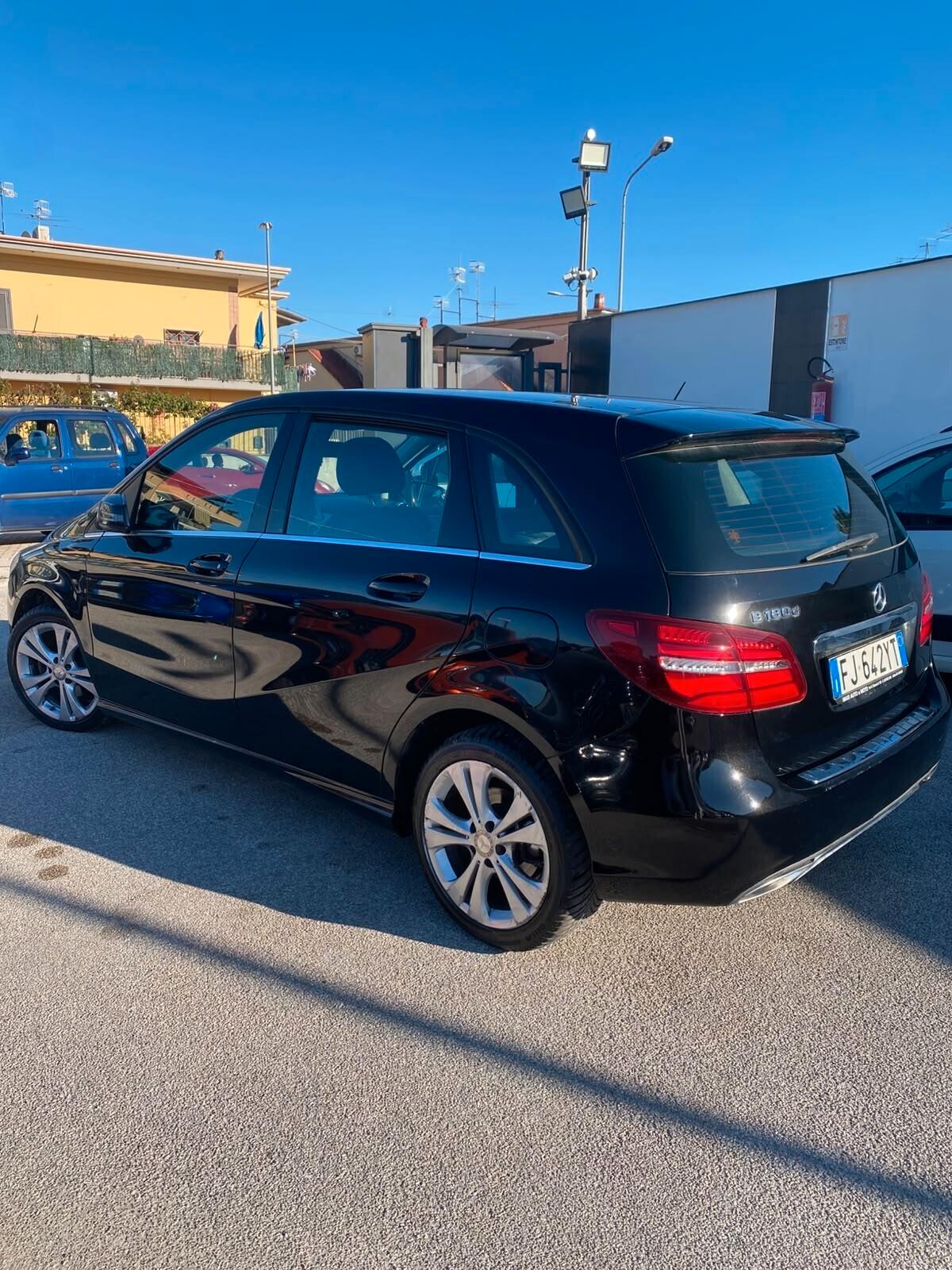 Mercedes-benz B 180 d Premium