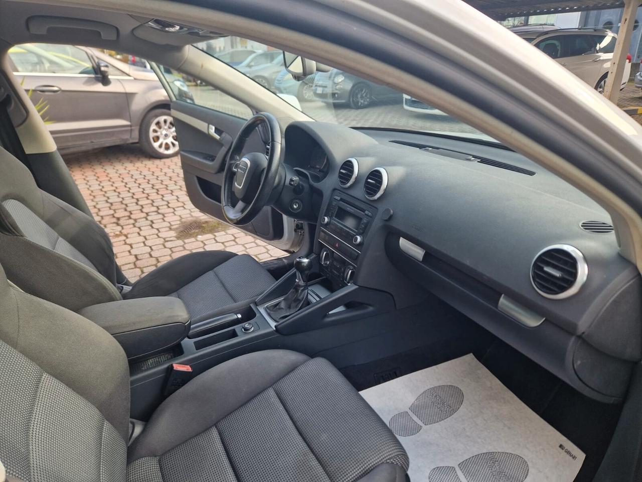 Audi A3 SPB 1.6 TDI 105 CV CR Ambition OK NEO PATENTATI