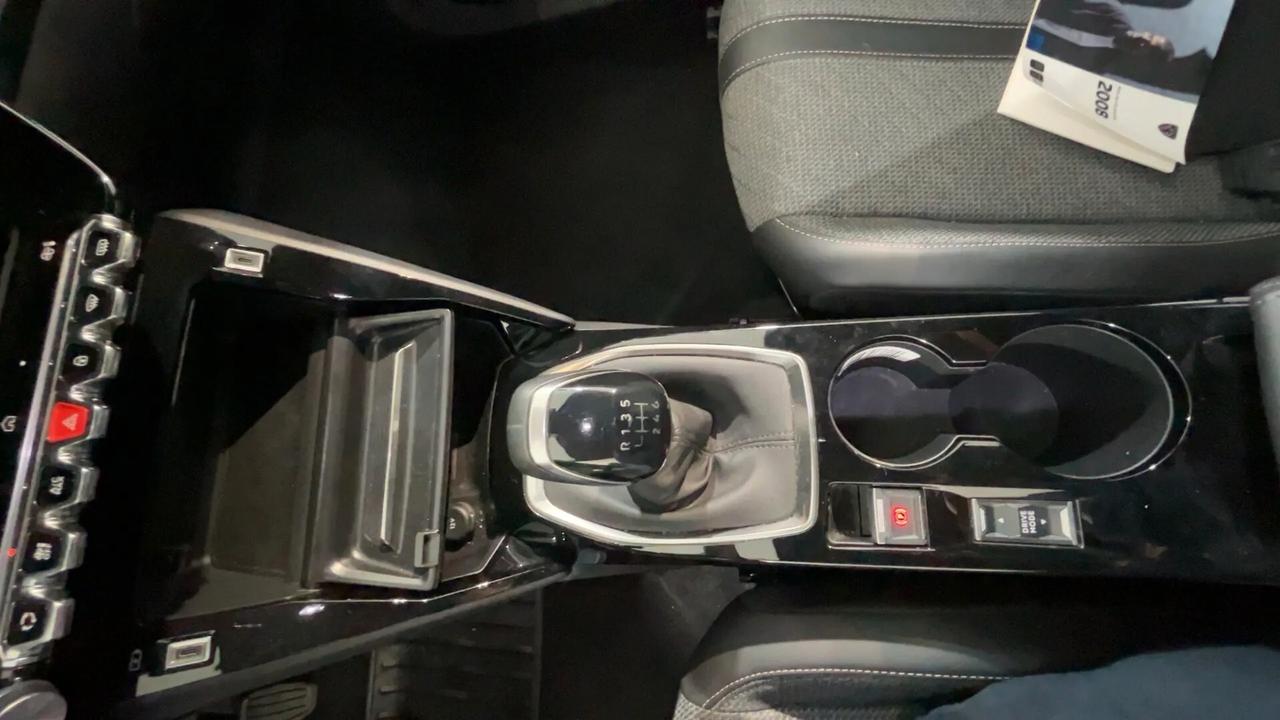 Peugeot 2008 PureTech 100 S&S Allure