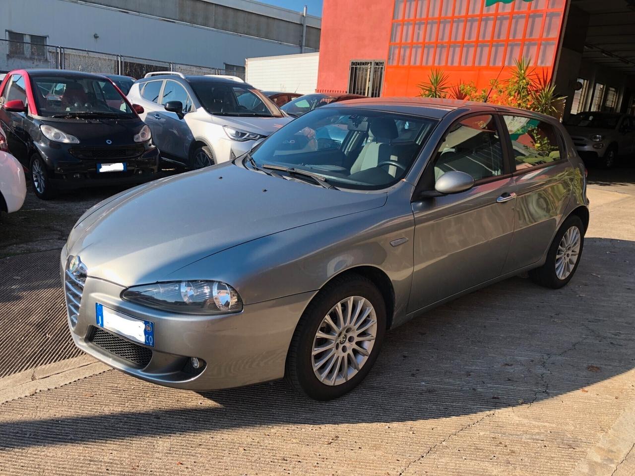 Alfa Romeo 147 1.6 16V TS (105) 5 porte black line