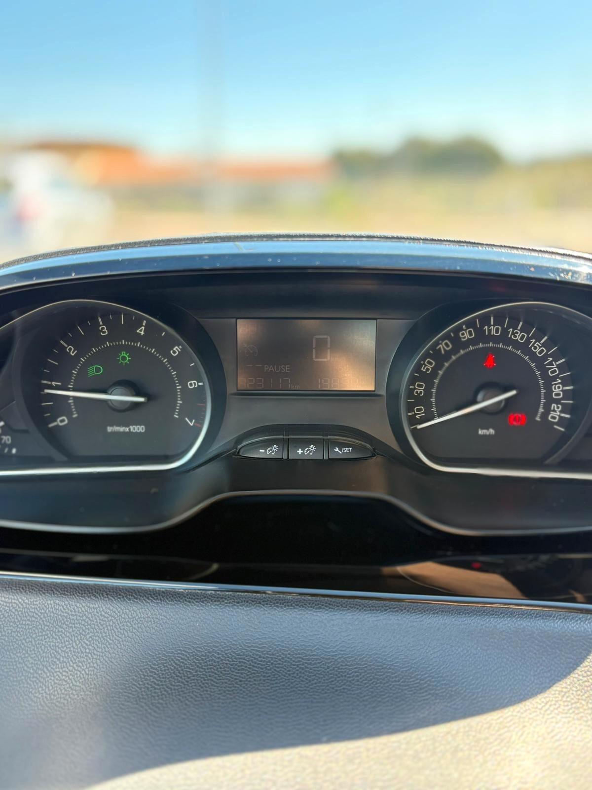 Peugeot 208 PureTech 82 5 porte Active