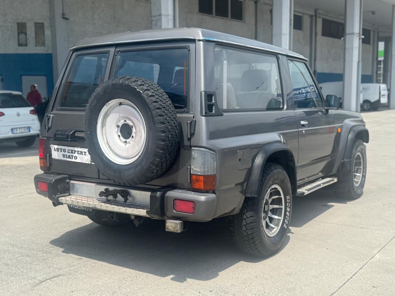 Nissan Patrol GR 2.8 TD intercoller 5posti