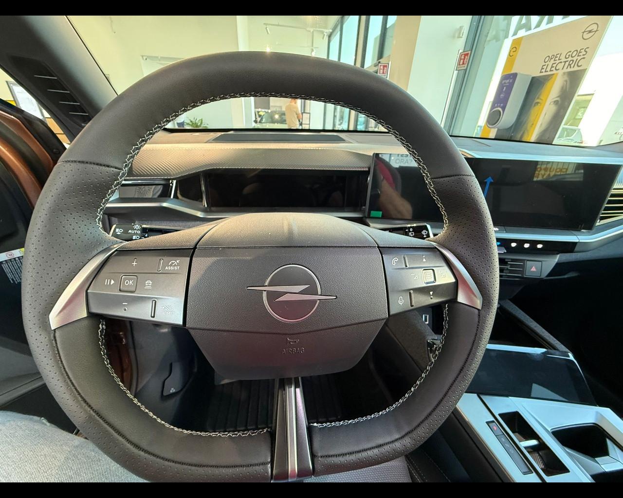 OPEL Nuovo Grandland GS Electric 213CV 520KM