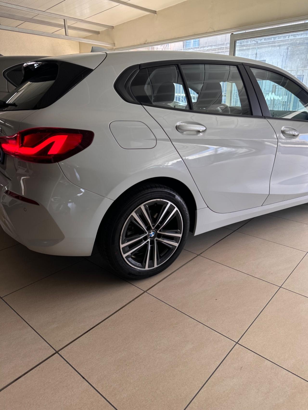 Bmw 116 116d 5p. Sport