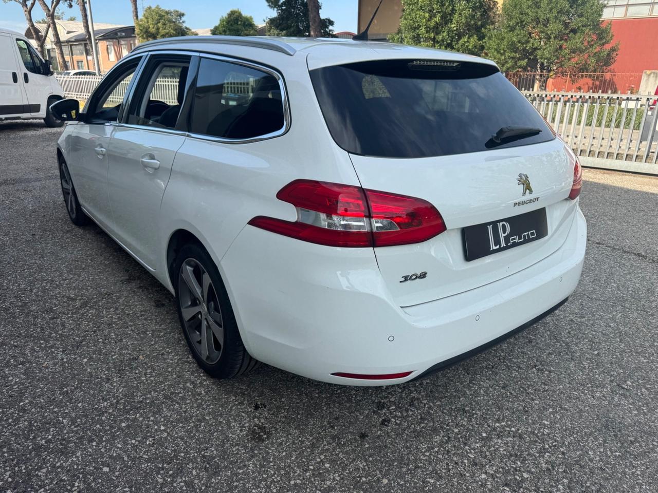 Peugeot 308 BlueHDi 130 S&S SW GT Line