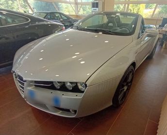 Alfa Romeo Spider 3.2 JTS V6