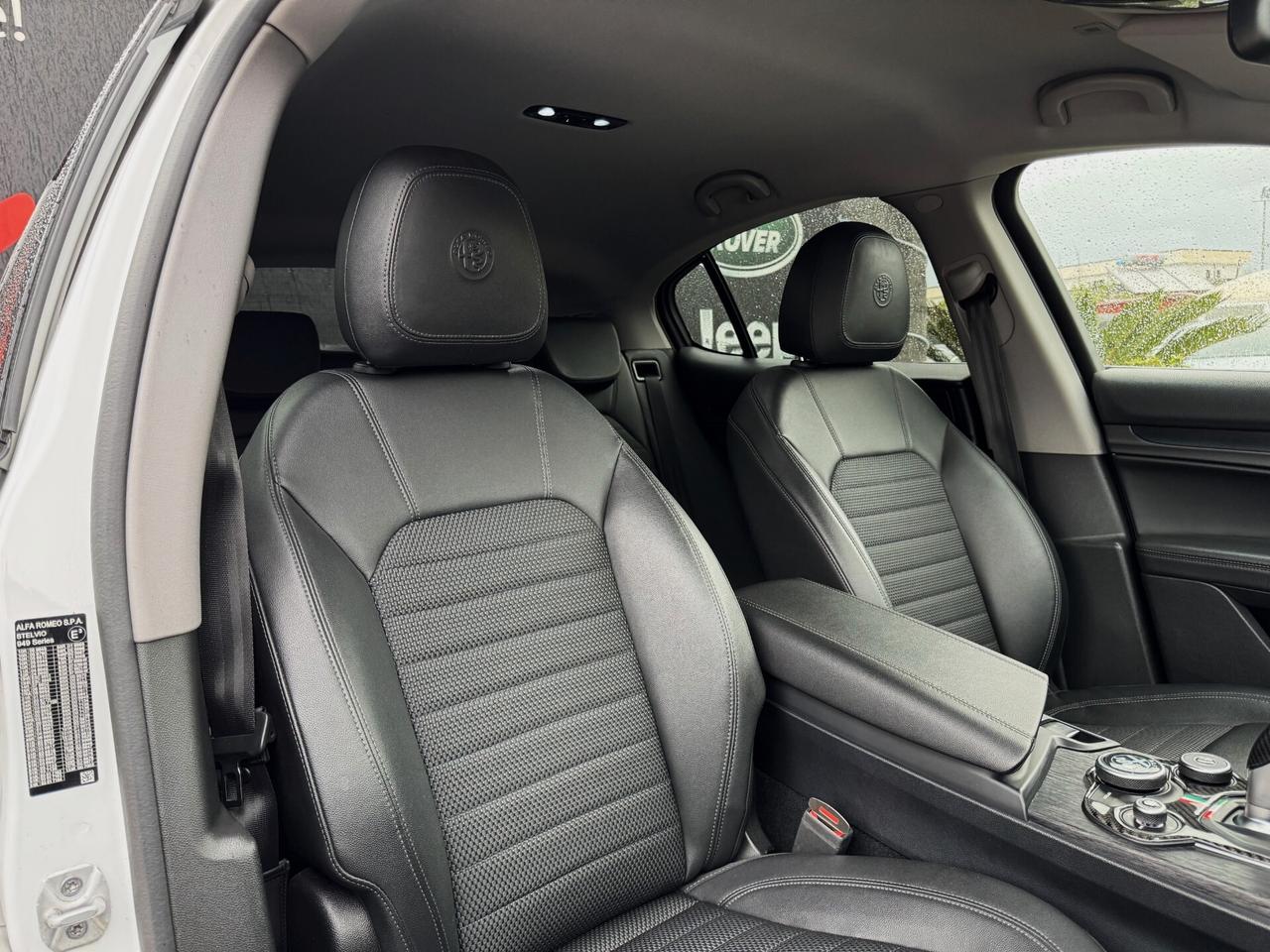 Alfa Romeo Stelvio 2.2 T Super Q4 210CV AT8 NAVI CAM