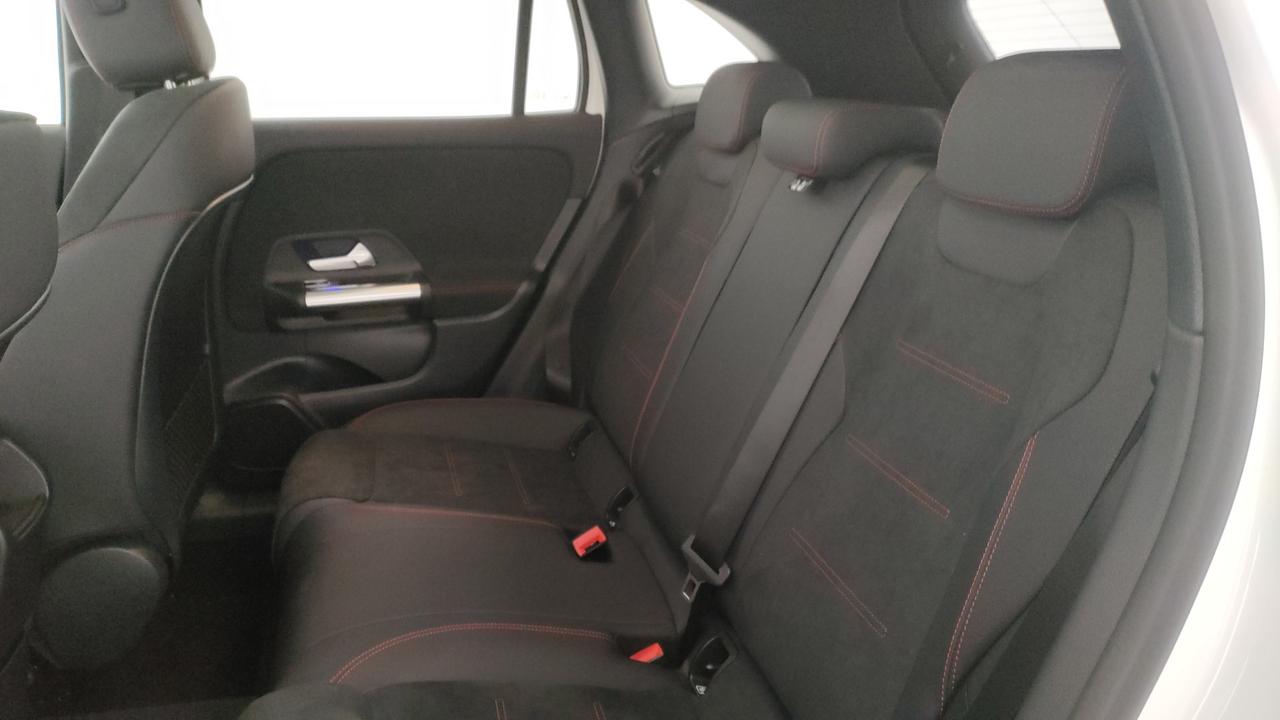 Mercedes-Benz GLA 200 d automatic