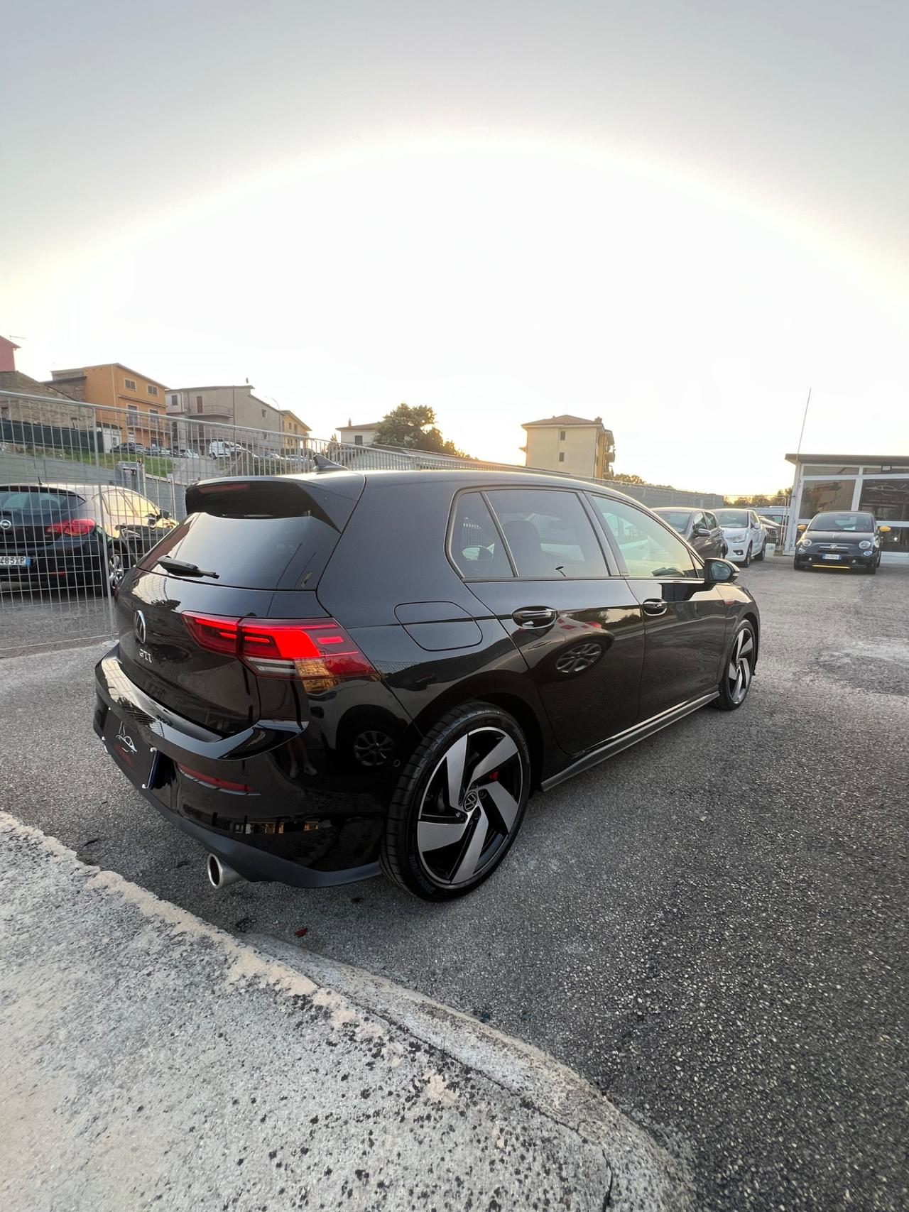 Volkswagen Golf GTI 2.0 TSI DSG
