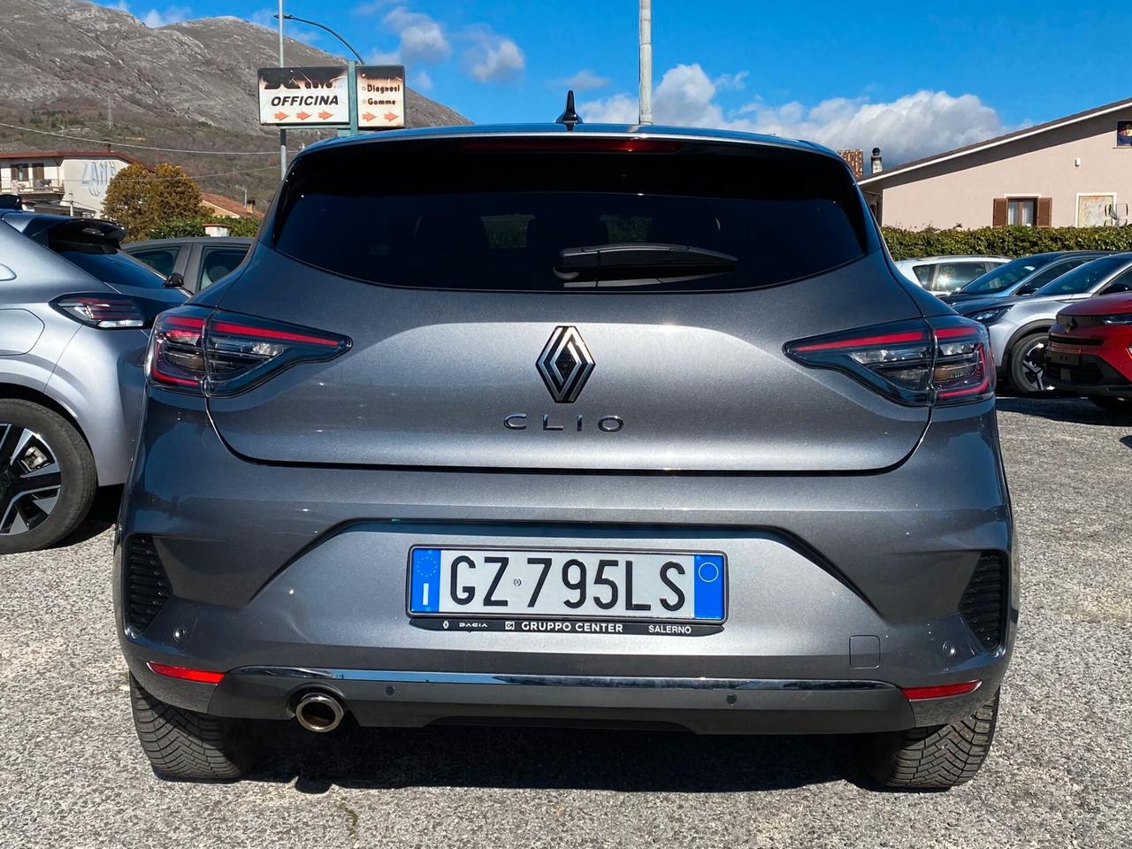Renault Clio TCe 90 CV 5 porte Techno NAVI ''AZIENDALE''