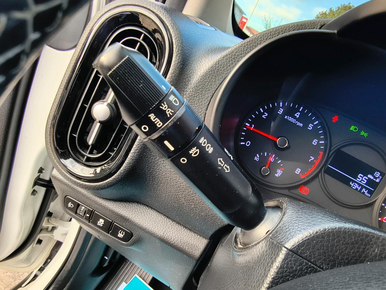 KIA PICANTO 1.0 67 CV X LINE OK NEOPATENT.