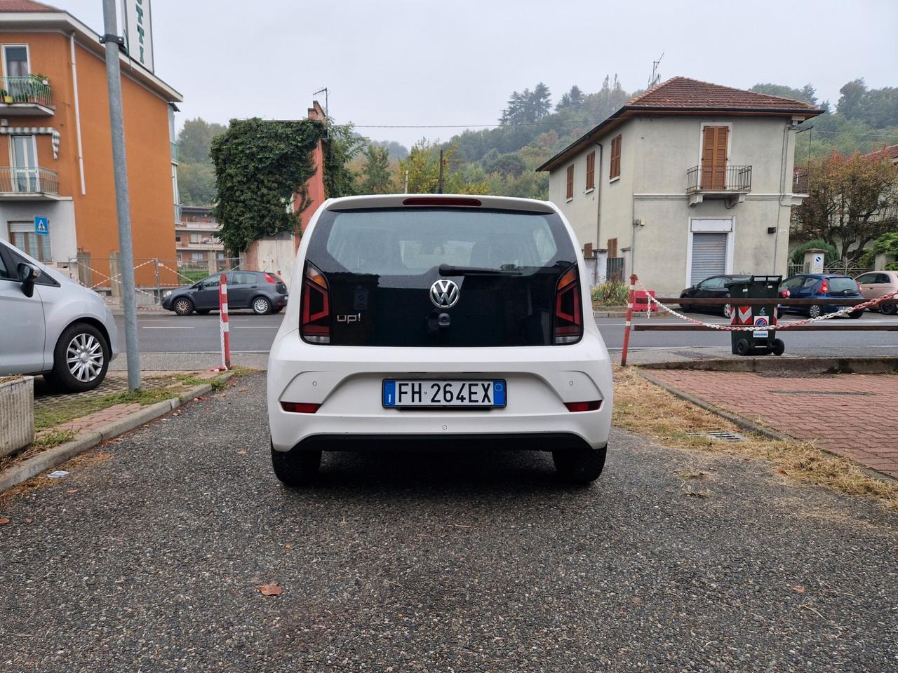 Volkswagen up! 1.0 60CV AUTOMATICA, 5 porte, Bluetooth, Sensori