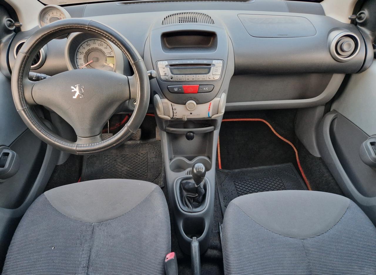 Peugeot 107 1.0 68CV 3p. Plaisir