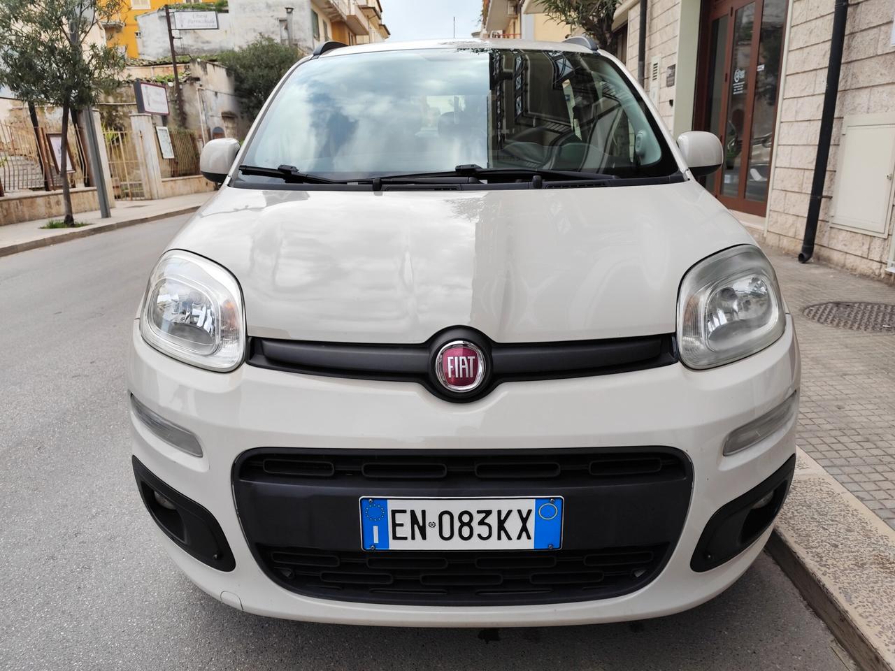 Fiat Panda 0.9 TwinAir Turbo Natural Power Lounge