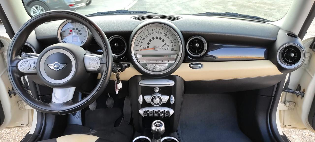 Mini 1.4 16V Abbey Road