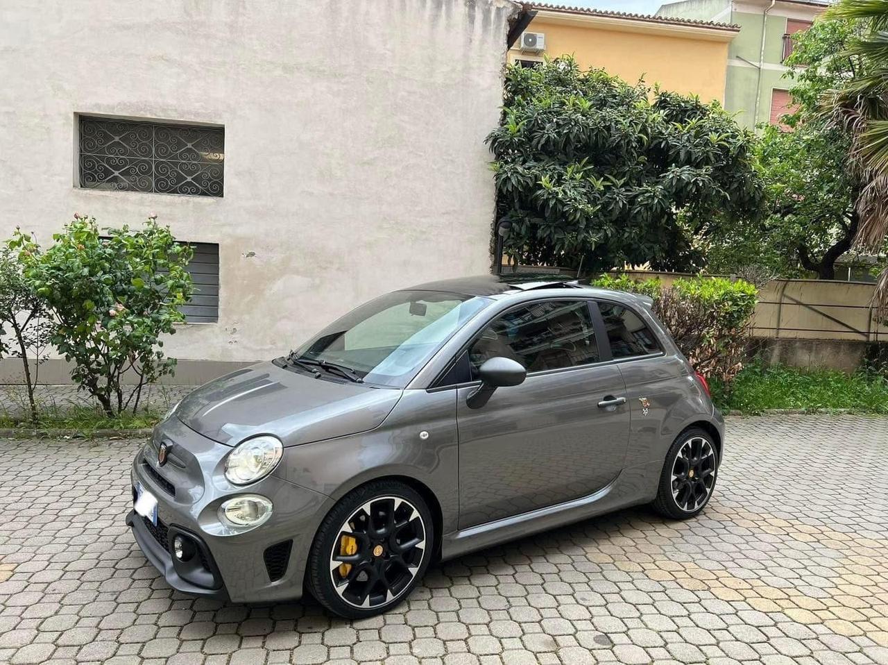 Abarth 595 1.4 Turbo T-Jet 180 CV Competizione