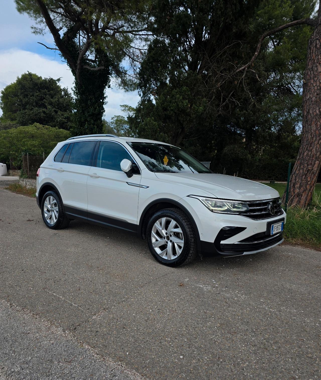 Volkswagen Tiguan 2.0 TDI 150 CV SCR DSG Elegance