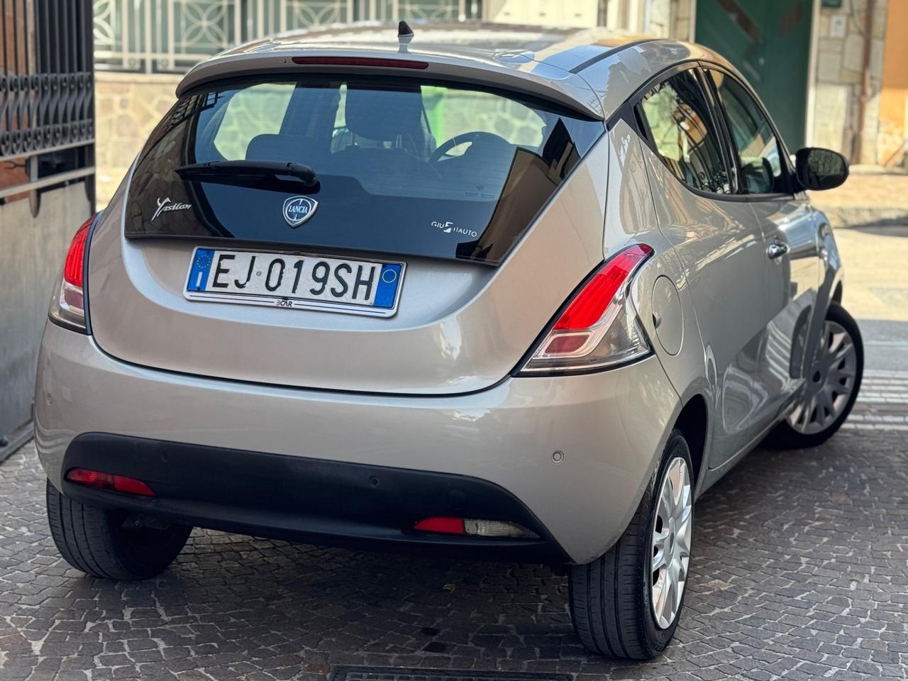 Lancia Ypsilon 0.9 TwinAir 85 CV 5 porte S&S DFN Platinum
