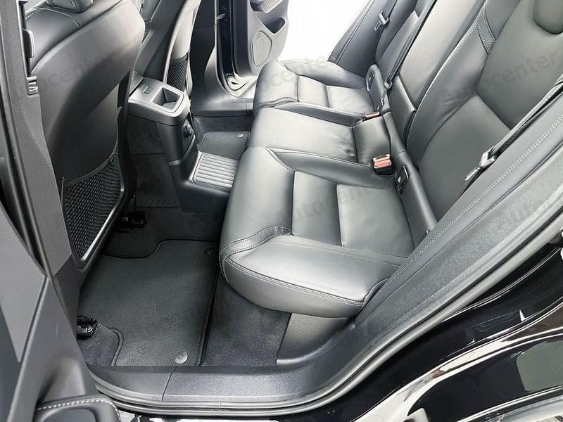 Volvo XC60 XC60 T6 PLUG IN PHEV ULTRA BALCK EDITION AWD AUT