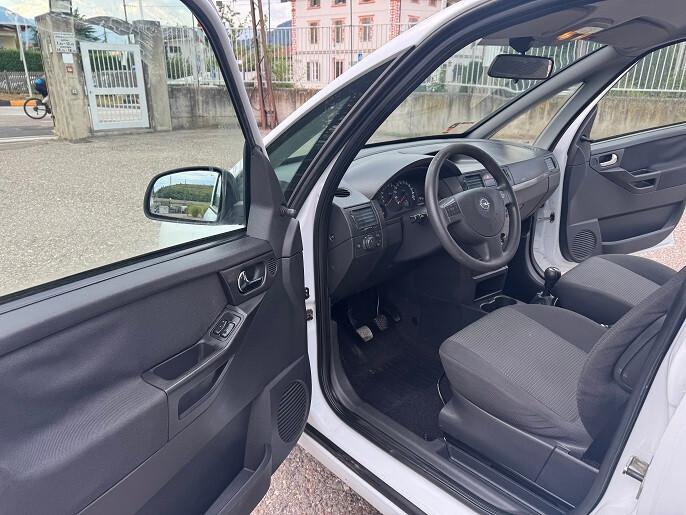 Opel Meriva serie 1.4 Benz 66 KW Cosmo