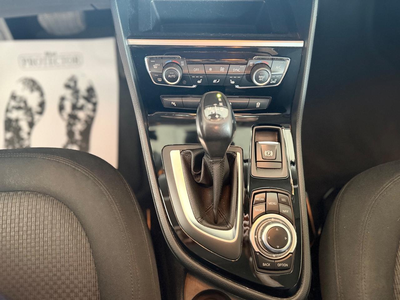 Bmw 218 218i Advantage AUTOMATICO NEOPATENTATI