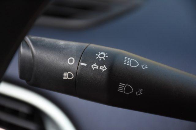 LANCIA Ypsilon 1.0 FireFly 5 p. S&S Hybrid ORO **5 POSTI**