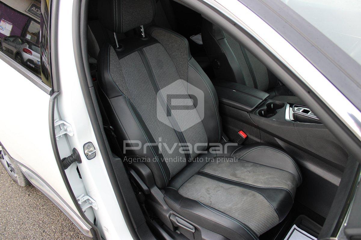 PEUGEOT 5008 BlueHDi 130 S&S EAT8 Allure Pack