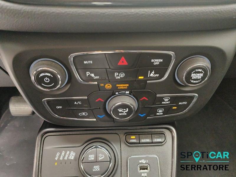 Jeep Compass II 2017 1.3 turbo t4 phev Limited 4xe at6