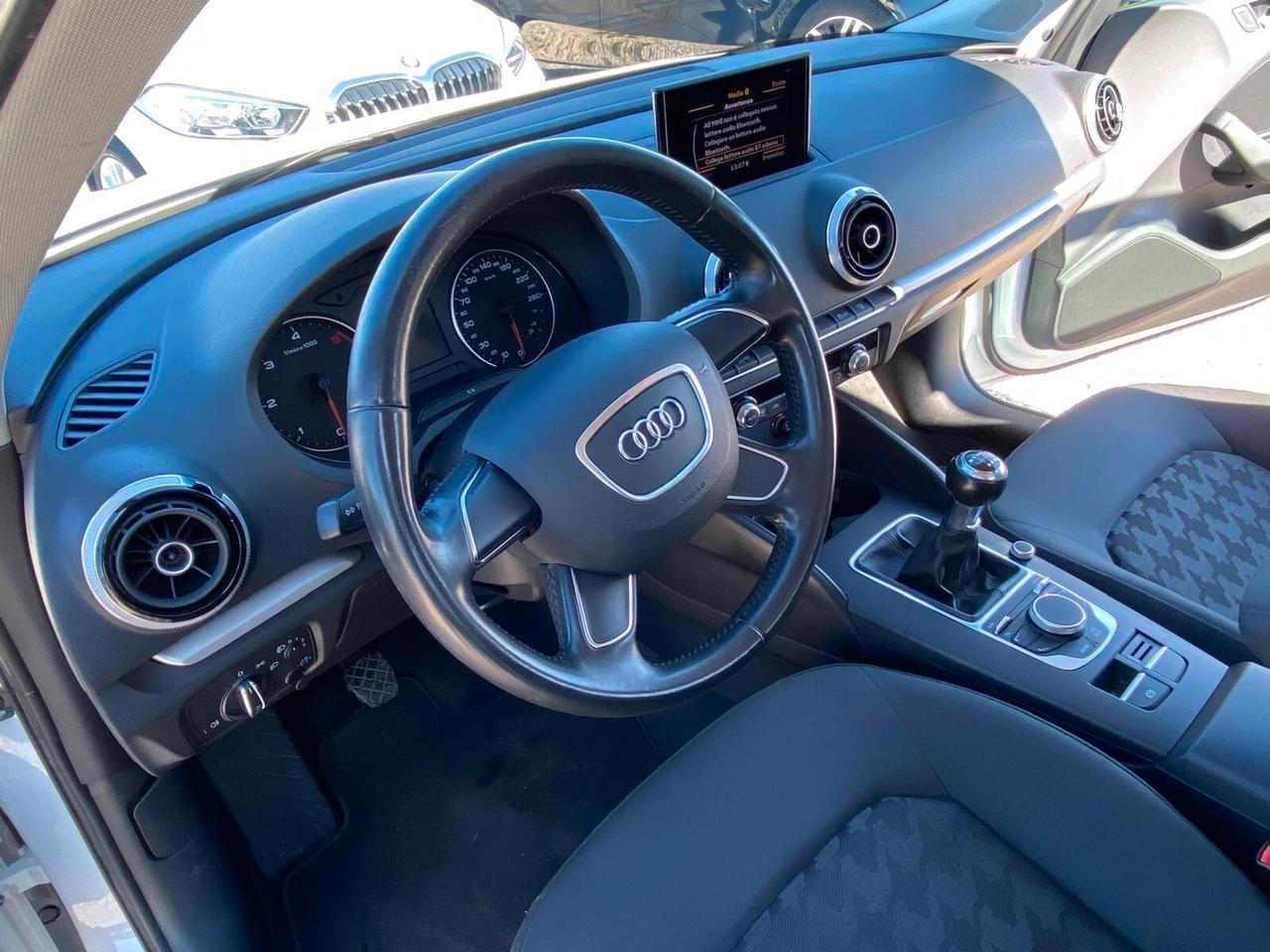 Audi A3 SPB 1.6 TDI clean diesel Business