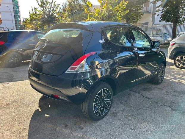 LANCIA Ypsilon 1.0 FireFly 5 porte S&S Hybrid Go