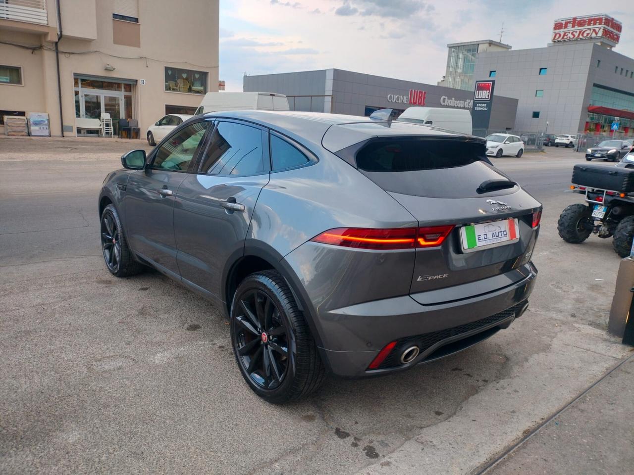 Jaguar E-Pace 2.0D 150 CV AWD aut. R-Dynamic HSE
