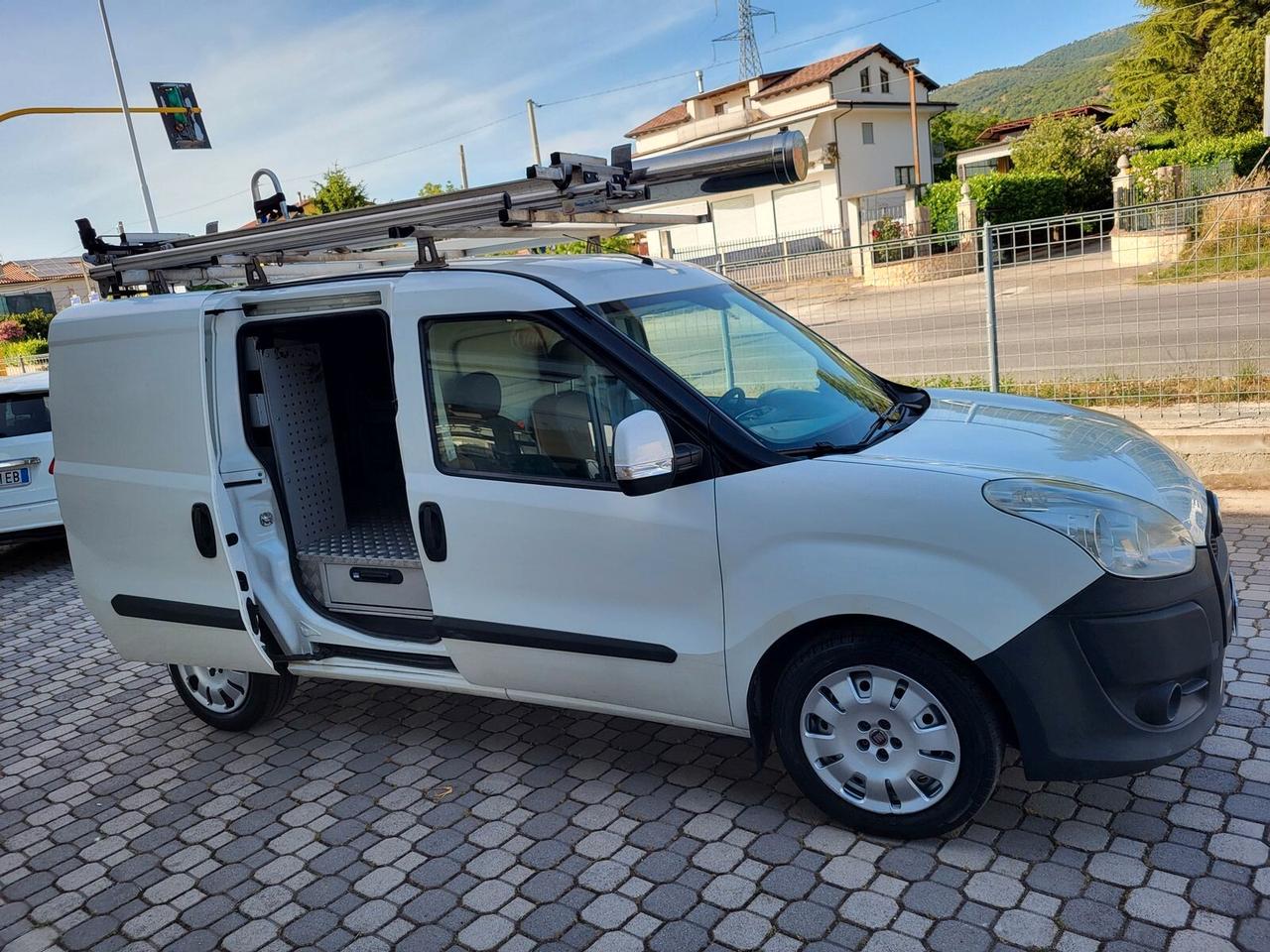 Fiat Doblo 1.6 MULTIJET - ATTREZZATA CASSETTIERE/ PORTA SCALE