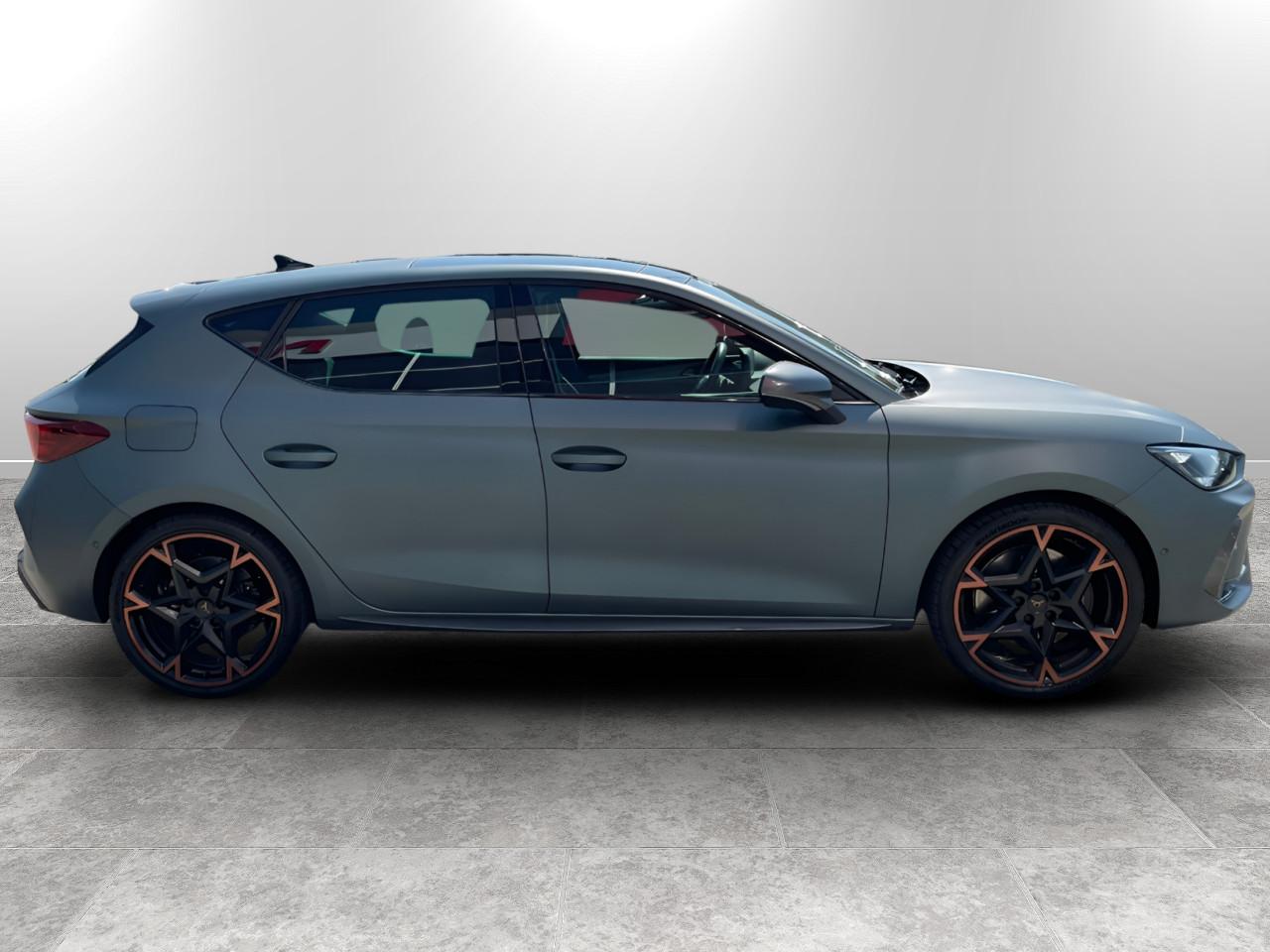 CUPRA Nuova CUPRA Leon VZ 1.5 e-HYBRID 200 kW (272 CV) pHEV DSG 6 marce 2WD