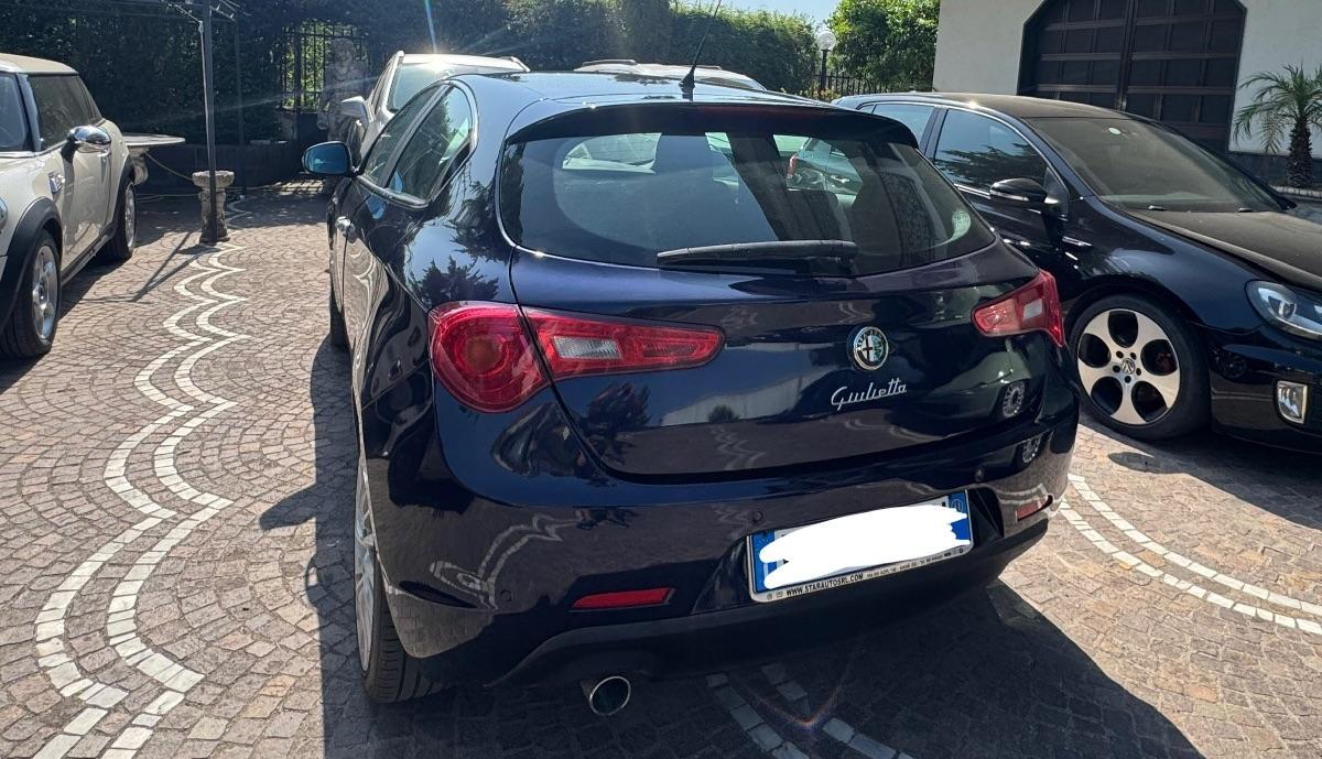 ALFA ROMEO Giulietta 1.6 JTDm-2 105 CV Distinctive