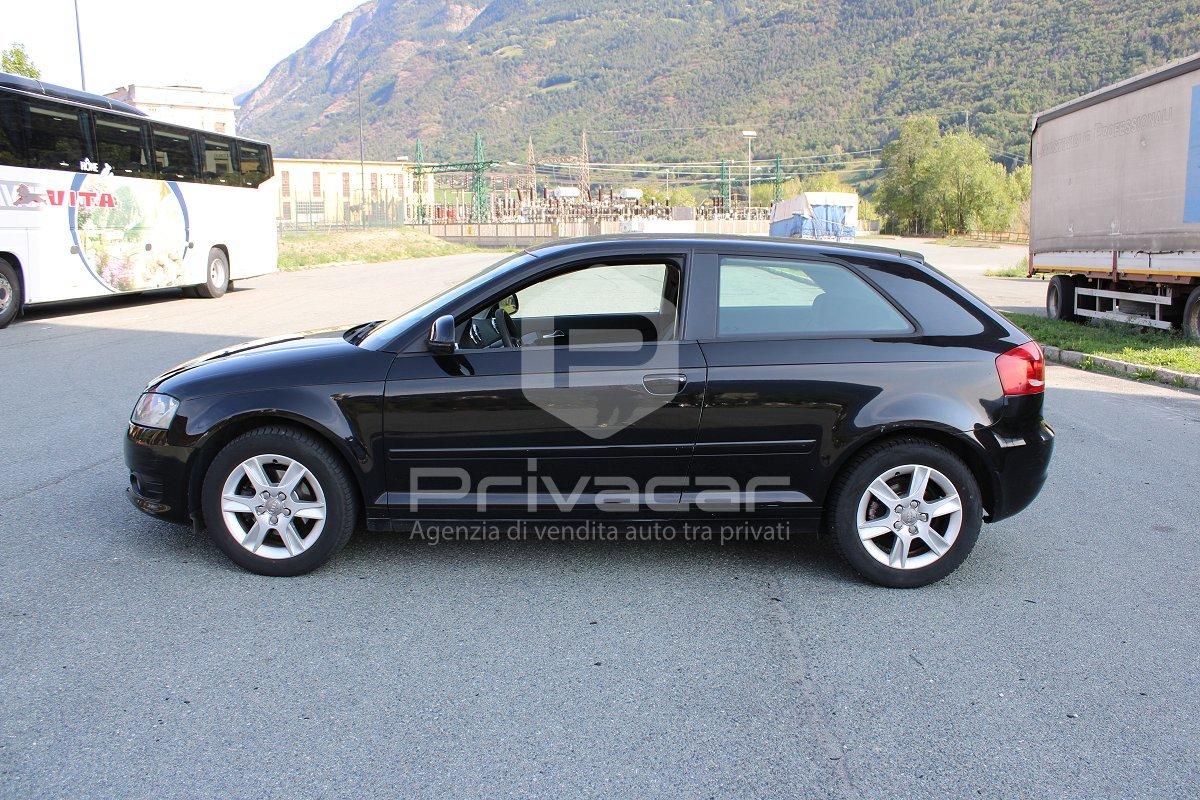 AUDI A3 1.6 TDI 105 CV CR Ambiente