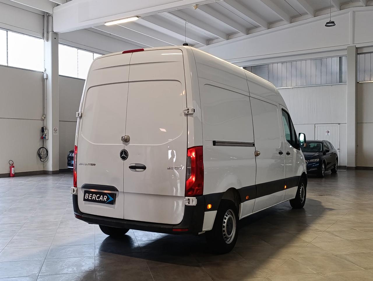MERCEDES Sprinter 311 2.0 cdi F 39/33 fwd H2