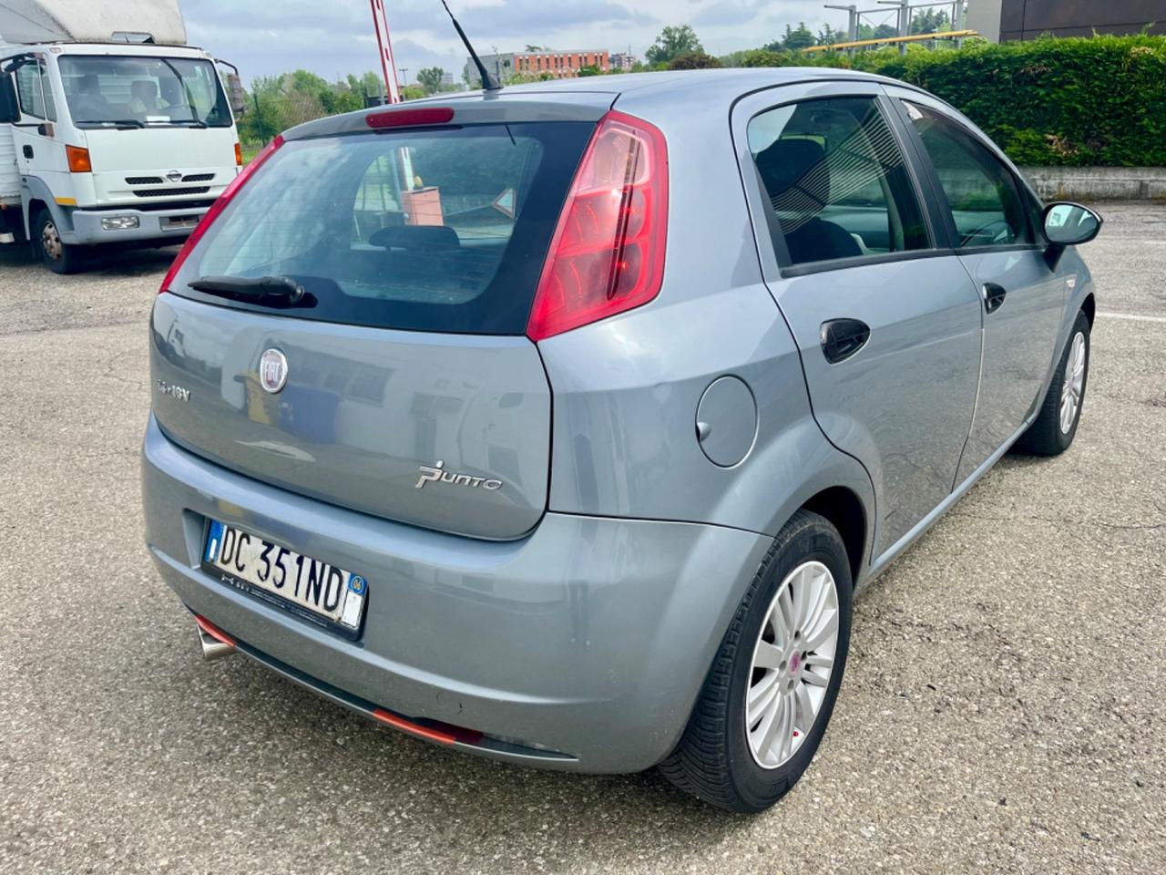 Fiat Grande Punto 1.4benz 2006 184.000km per neopatentati