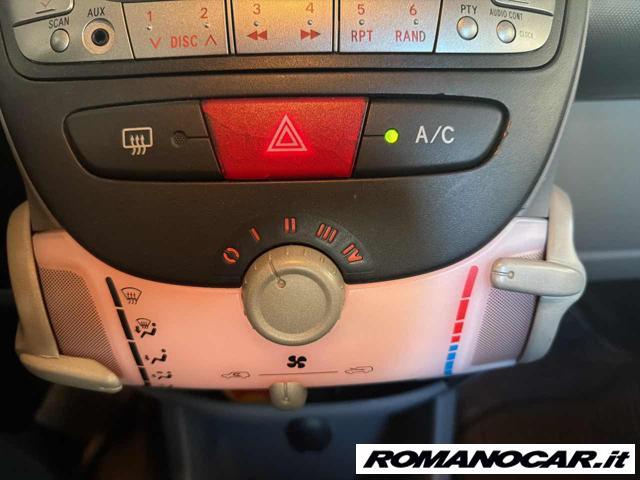 TOYOTA Aygo 1.0 12V VVT-i 5 porte Blue