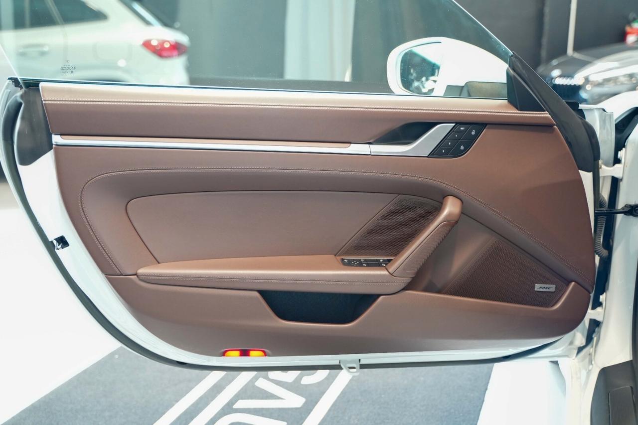 Porsche 911 992 Targa 4 BOSE/14-VIE/PELLECLUB