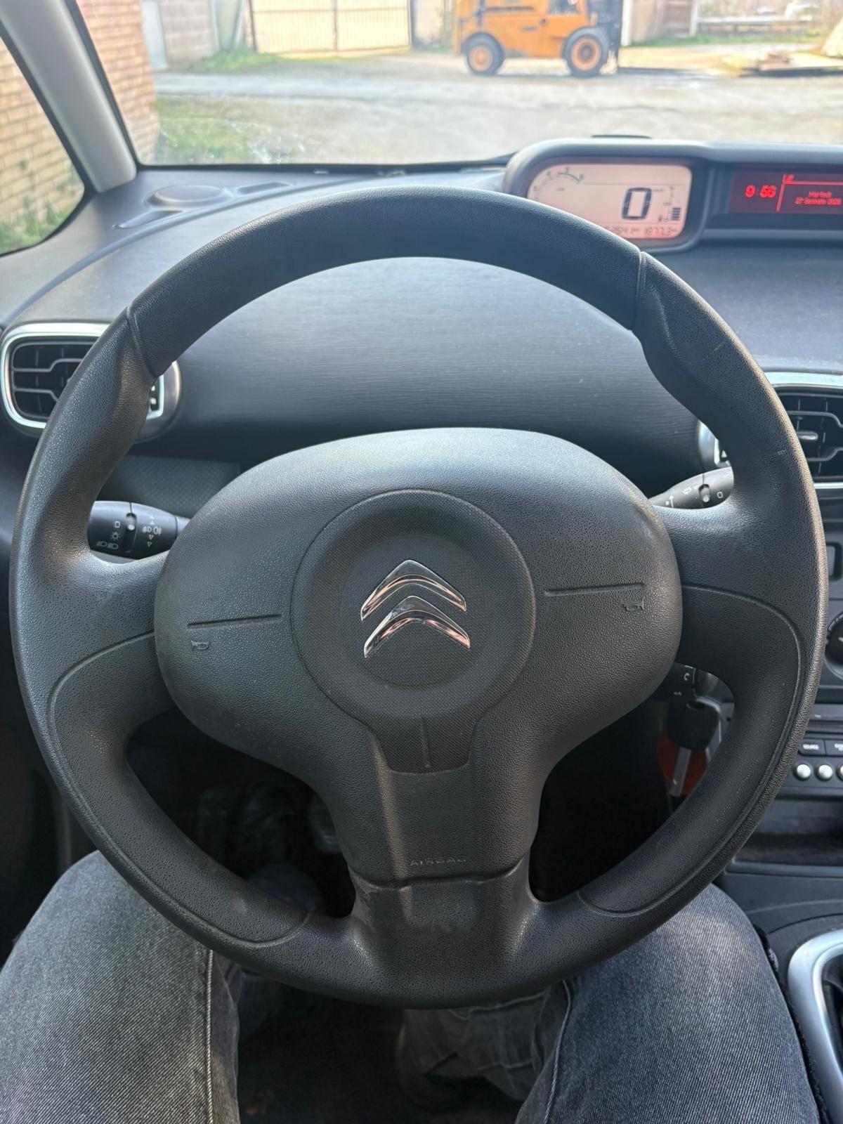 Citroen C3 Picasso 1.6 HDi 92 cvExclusive Cinema 2015 152.000 KM