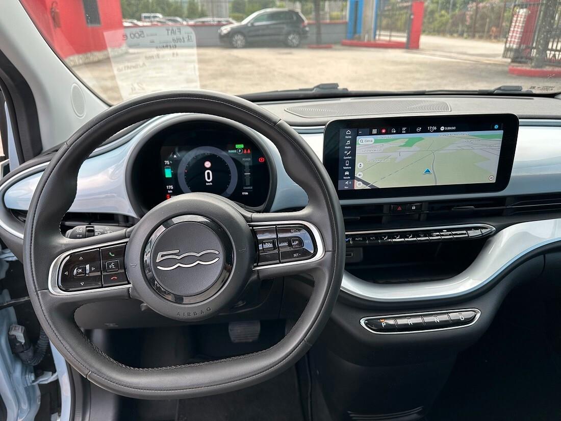 Fiat 500 La Prima Berlina 42 kWh
