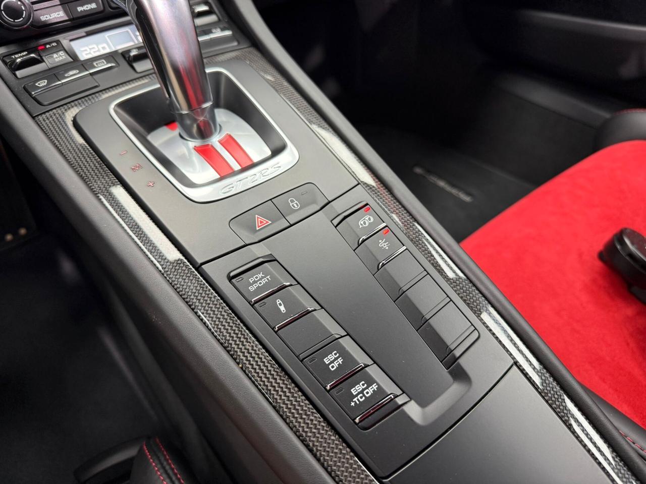 Porsche 911 3.8 GT2 RS (985)
