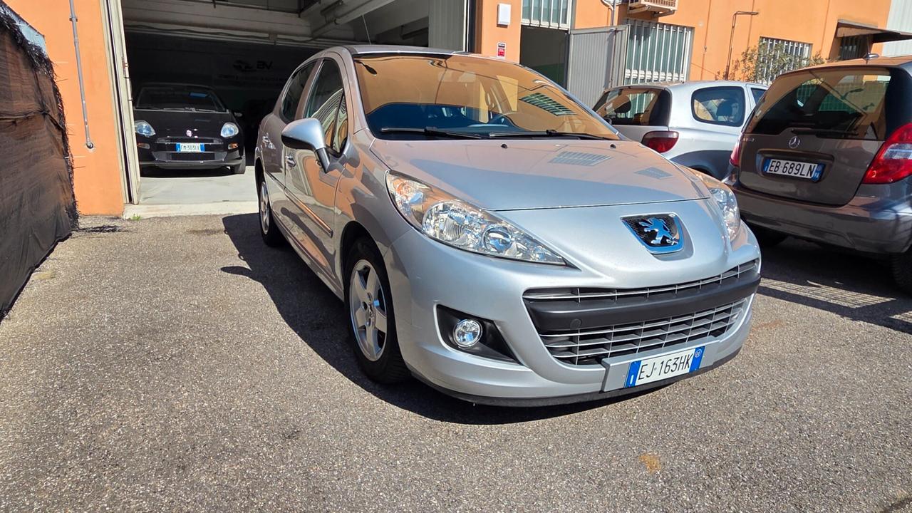 Peugeot 207 1.4 VTi 95CV 5p. neo patentati unico proprietario