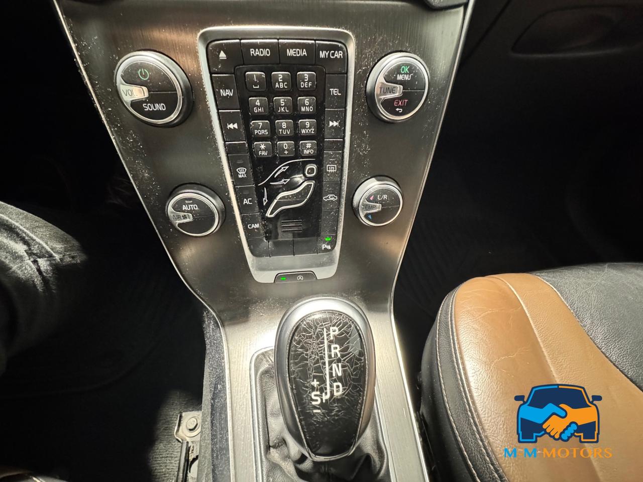 Volvo V40 Cross Country 2.0 d3 Summum s/b-xeno geartronic