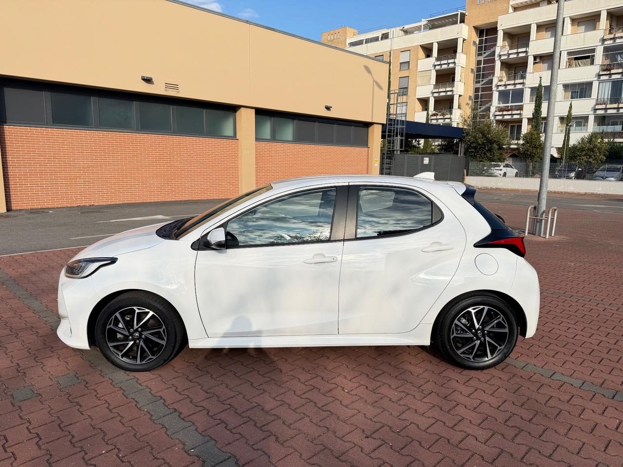 Toyota Yaris 1.5 Hybrid Trend
