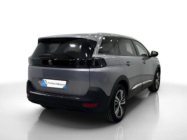 PEUGEOT 5008 Hybrid 136 e-DCS 6 Allure Pack City2 Drive Assist