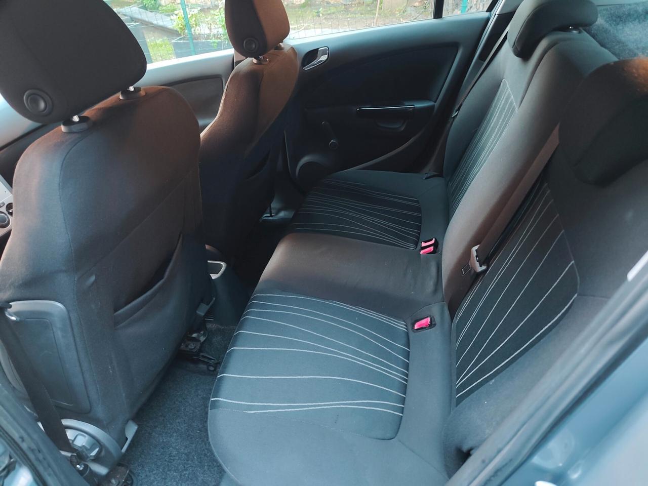 Opel Corsa 1.2 5 porte benzina