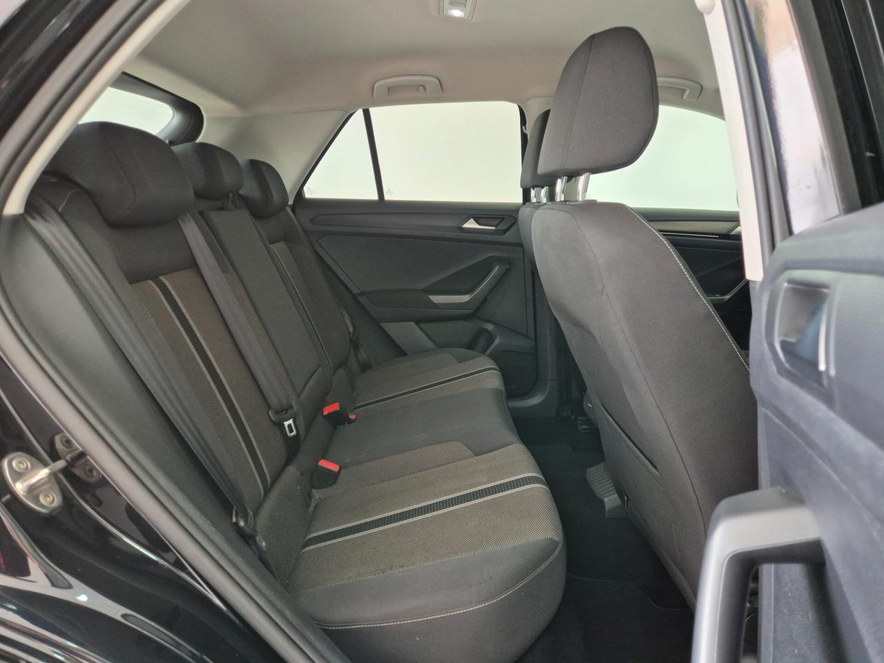 VOLKSWAGEN T-Roc Advanced 1.0 Tsi
